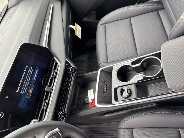 2026 Chevrolet Equinox LT - Photo 13