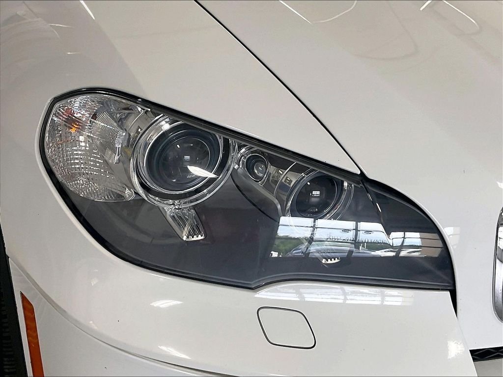 Used 2013 Alpine White BMW xDrive35i image 33