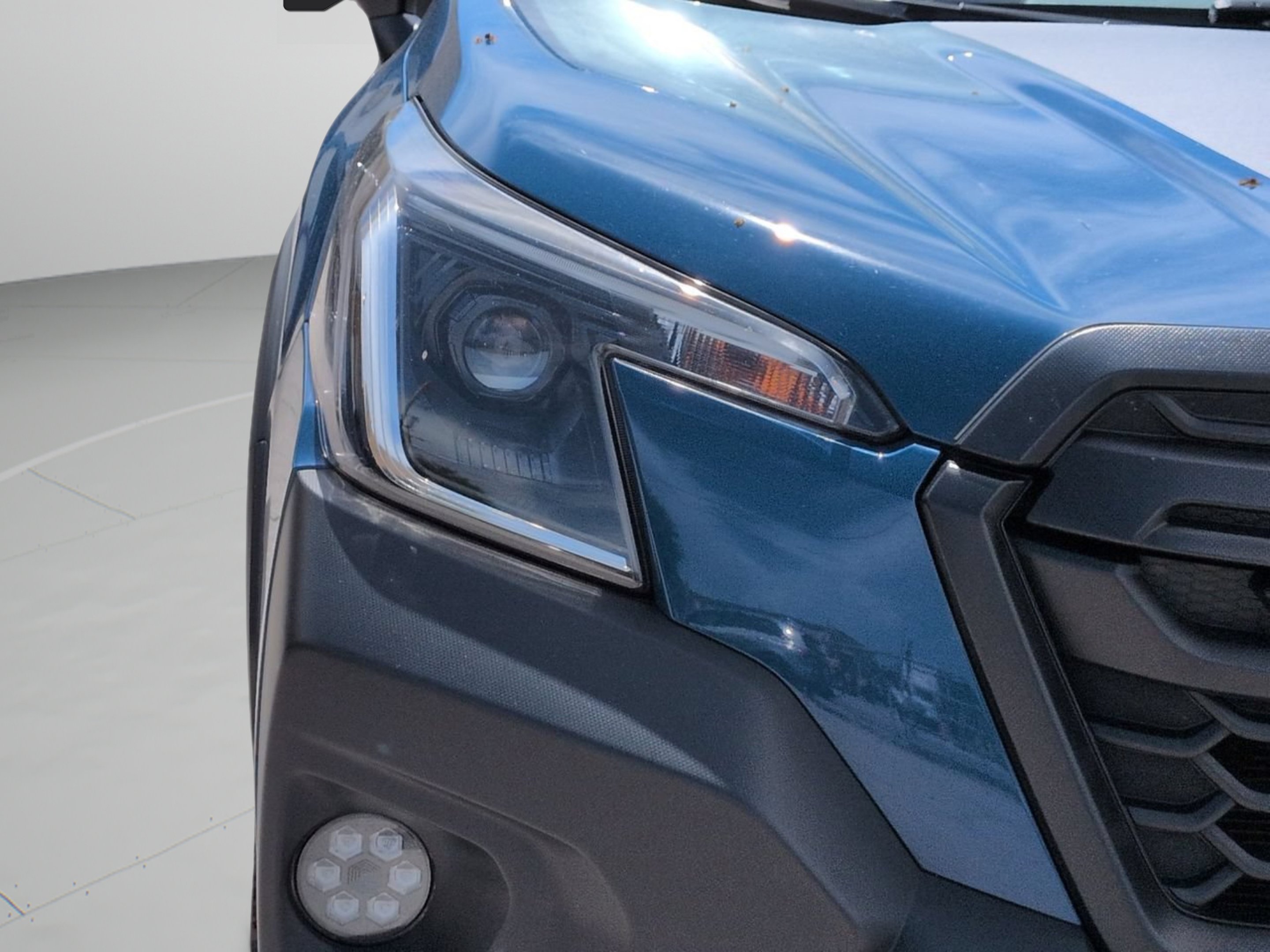 Used 2023 Geyser Blue Subaru Wilderness image 10