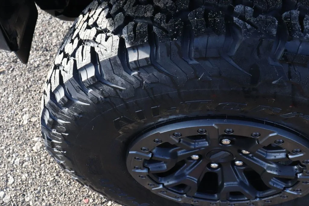 New 2025 Shelter Green Metallic Ford Raptor® image 45