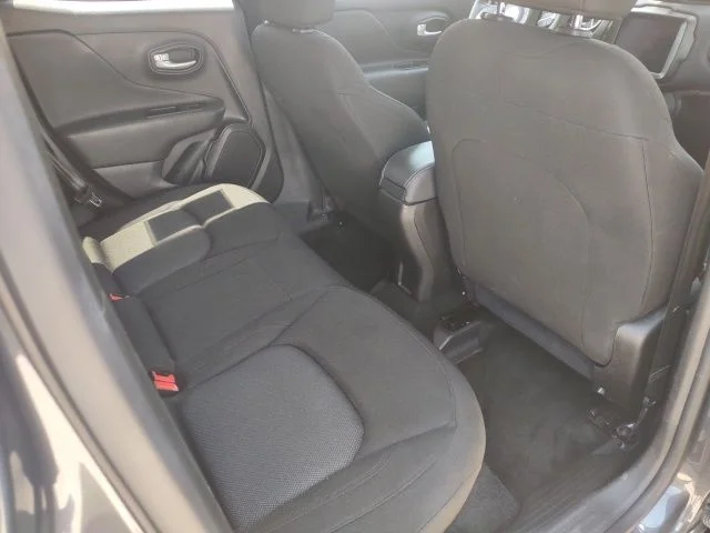 Certified Used 2023 Graphite Gray Jeep Latitude image 21