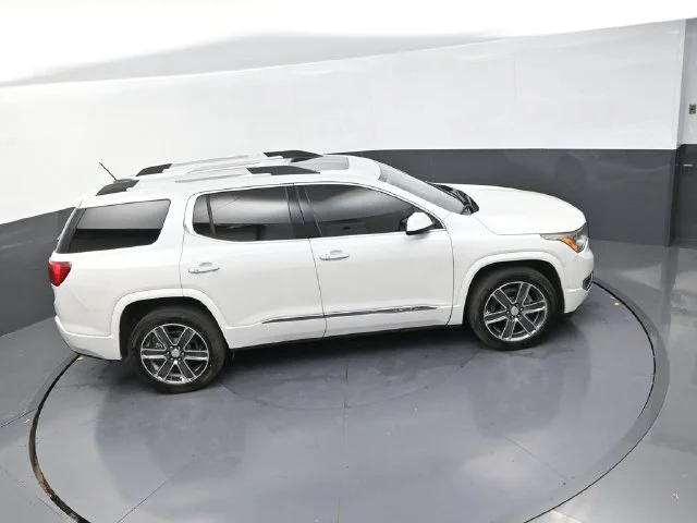 Used 2018 White GMC Denali image 29