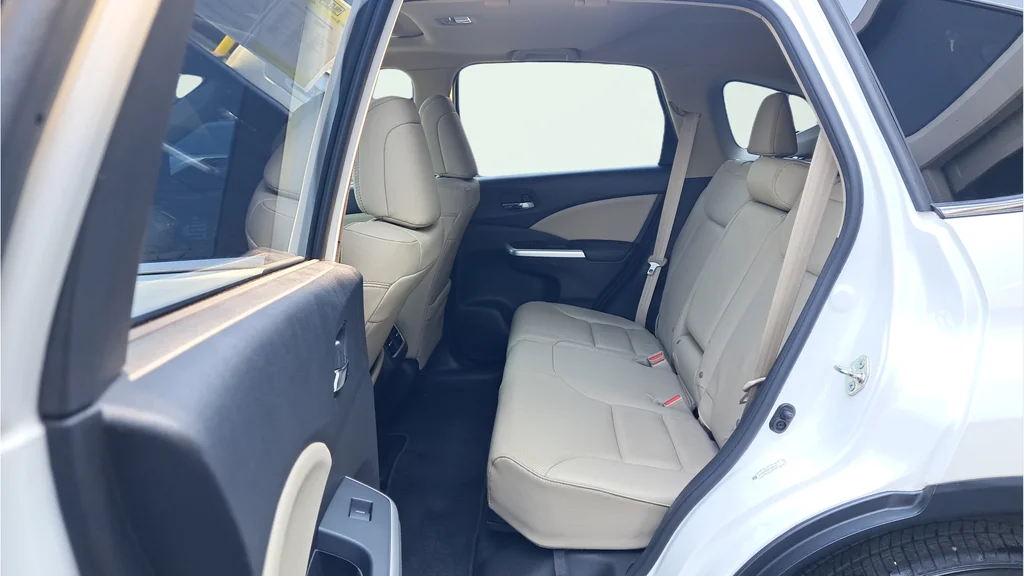 Used 2015  Honda Touring image 12