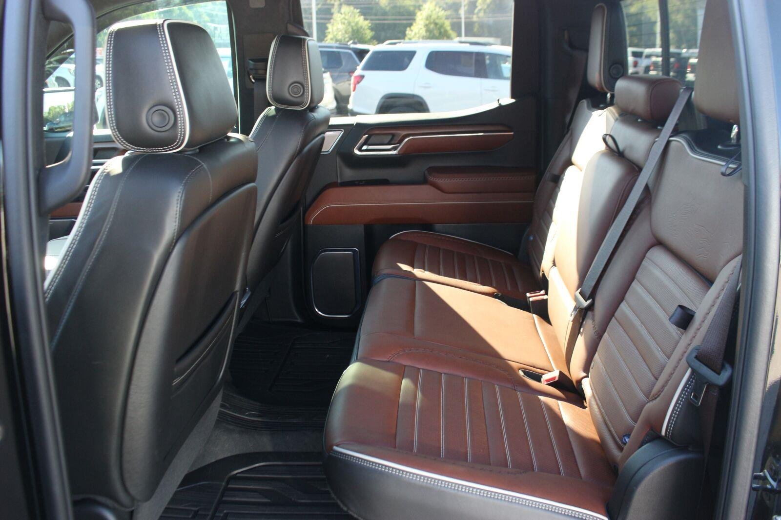 Used 2024 Onyx Black GMC Denali Ultimate image 35