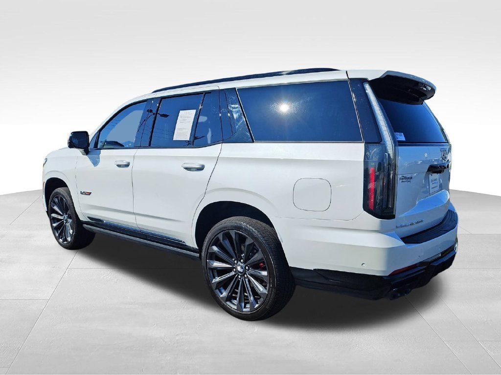 Used 2025 White Cadillac V-Series image 4