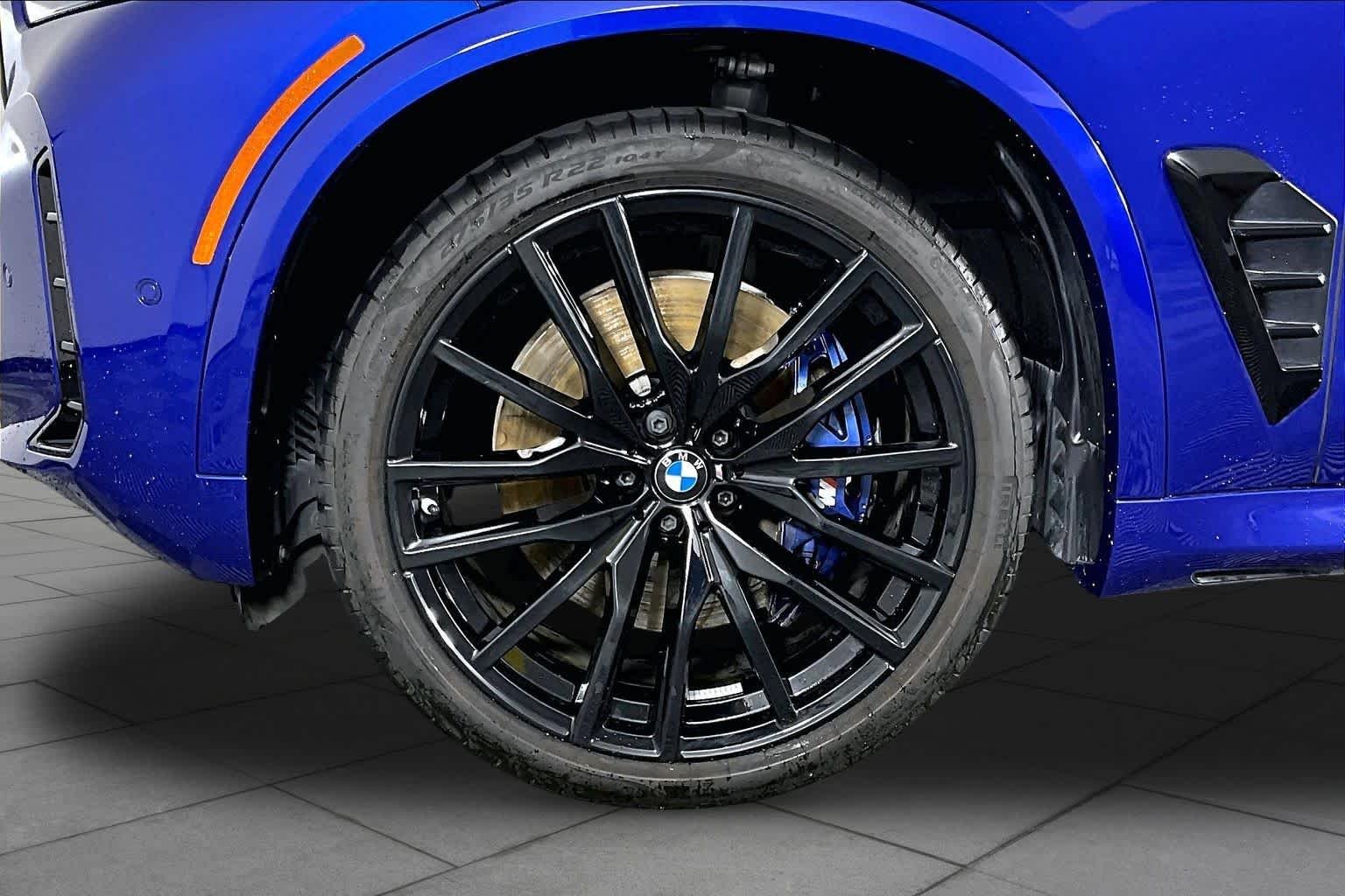 Used 2025 Marina Bay Blue Metallic BMW M60i image 11