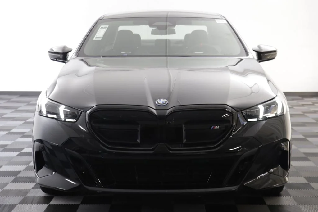 New 2026 Black BMW M60 image 24