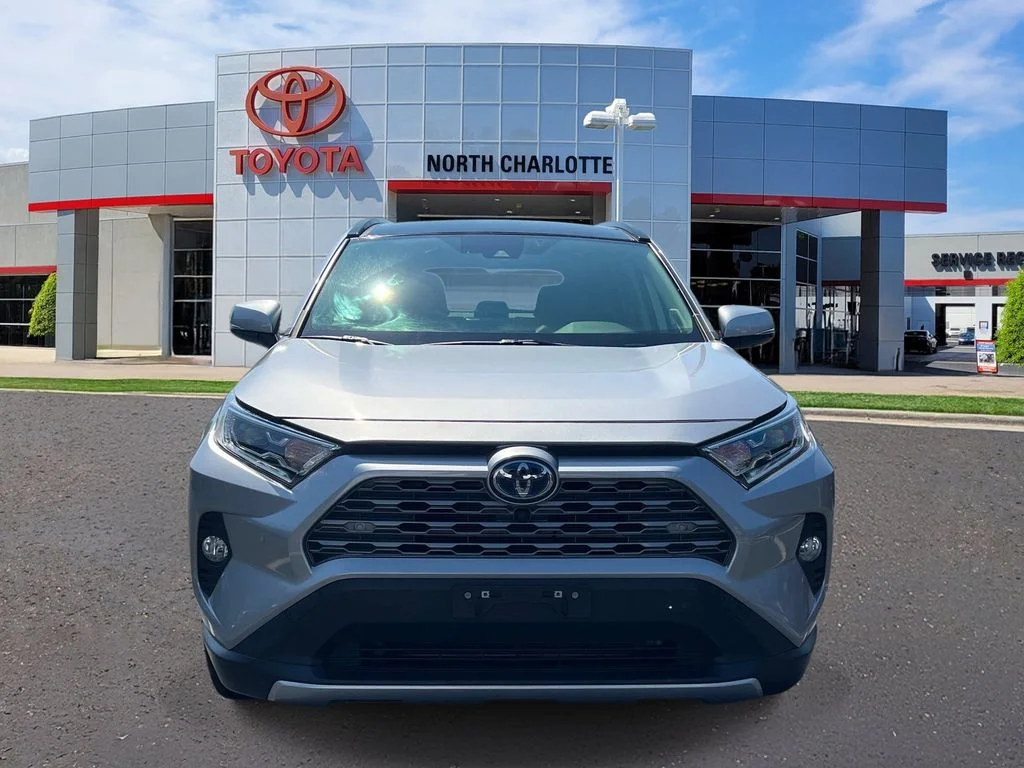Used 2020 Silver Toyota Limited image 3
