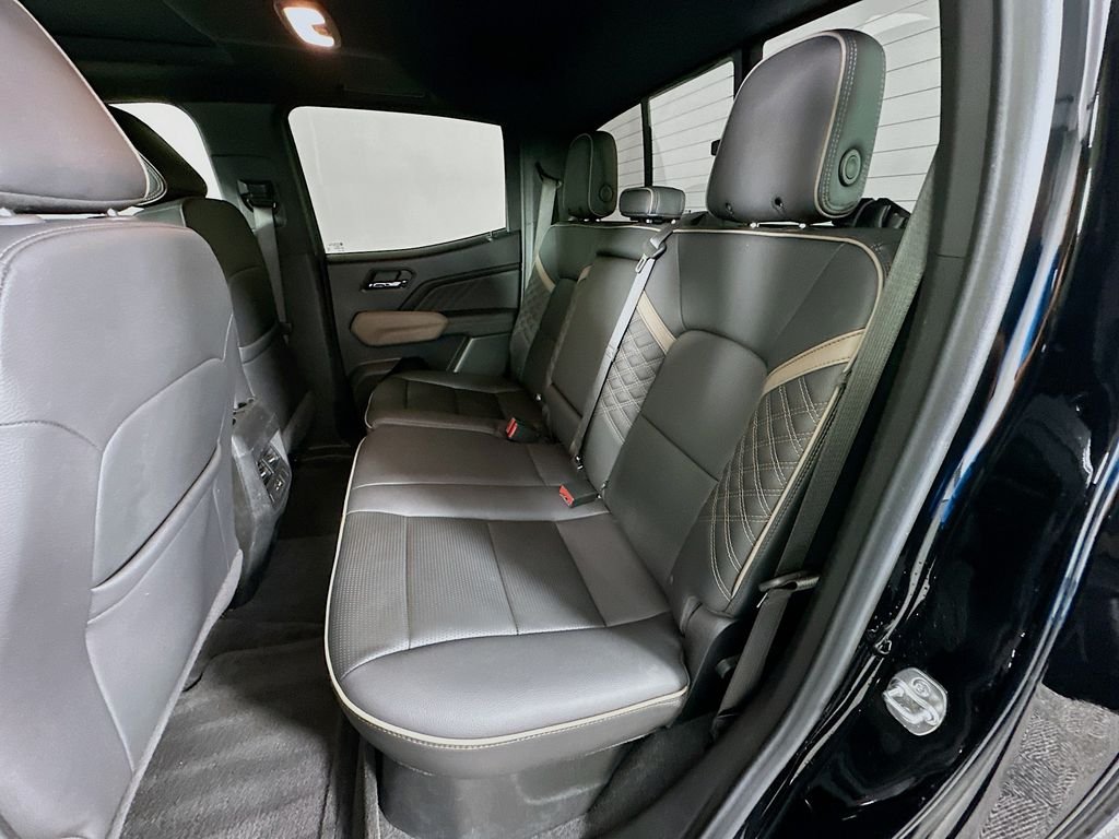 Used 2025 Black GMC Denali image 25