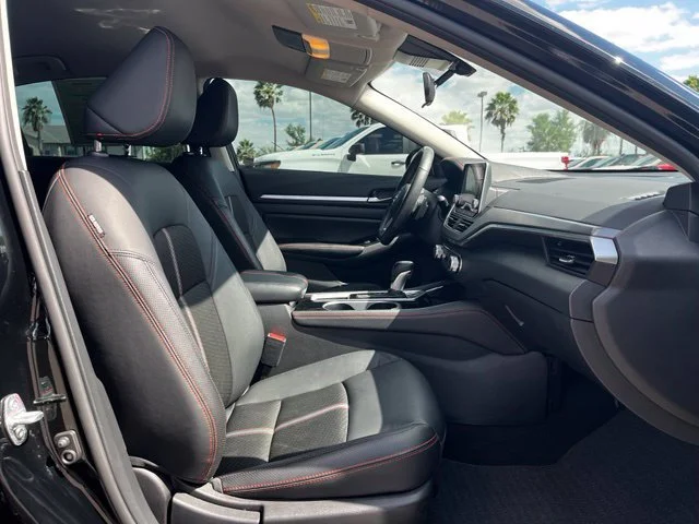 Used 2024  Nissan 2.5 SR image 22