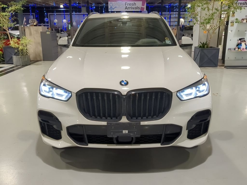 Certified Used 2023 White BMW M50i image 3