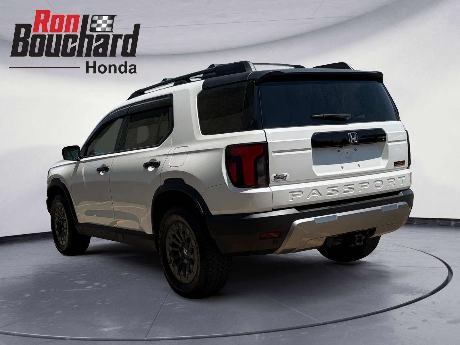 Used 2026 Platinum White Pearl Honda TrailSport image 4