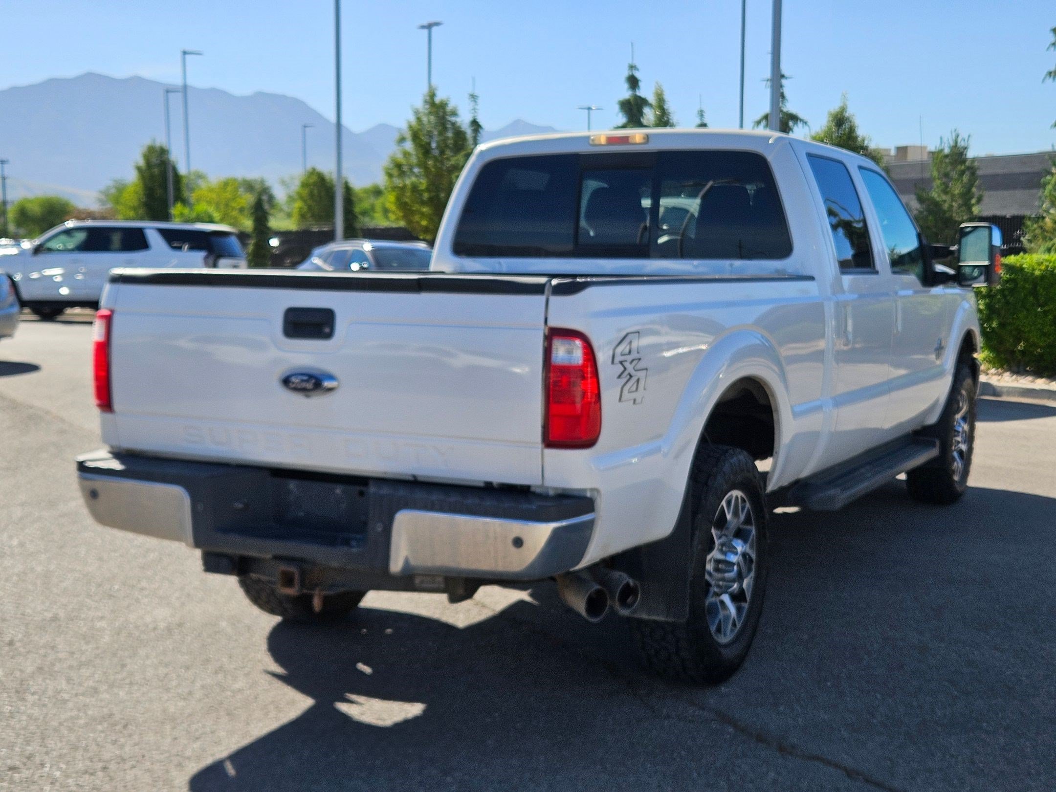 Used 2016 White Ford Lariat image 3