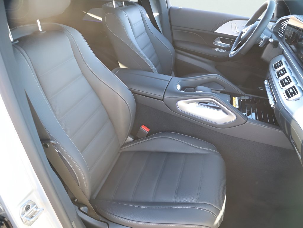 Used 2026 Cirrus Silver Metallic Mercedes-Benz GLE 450 image 17