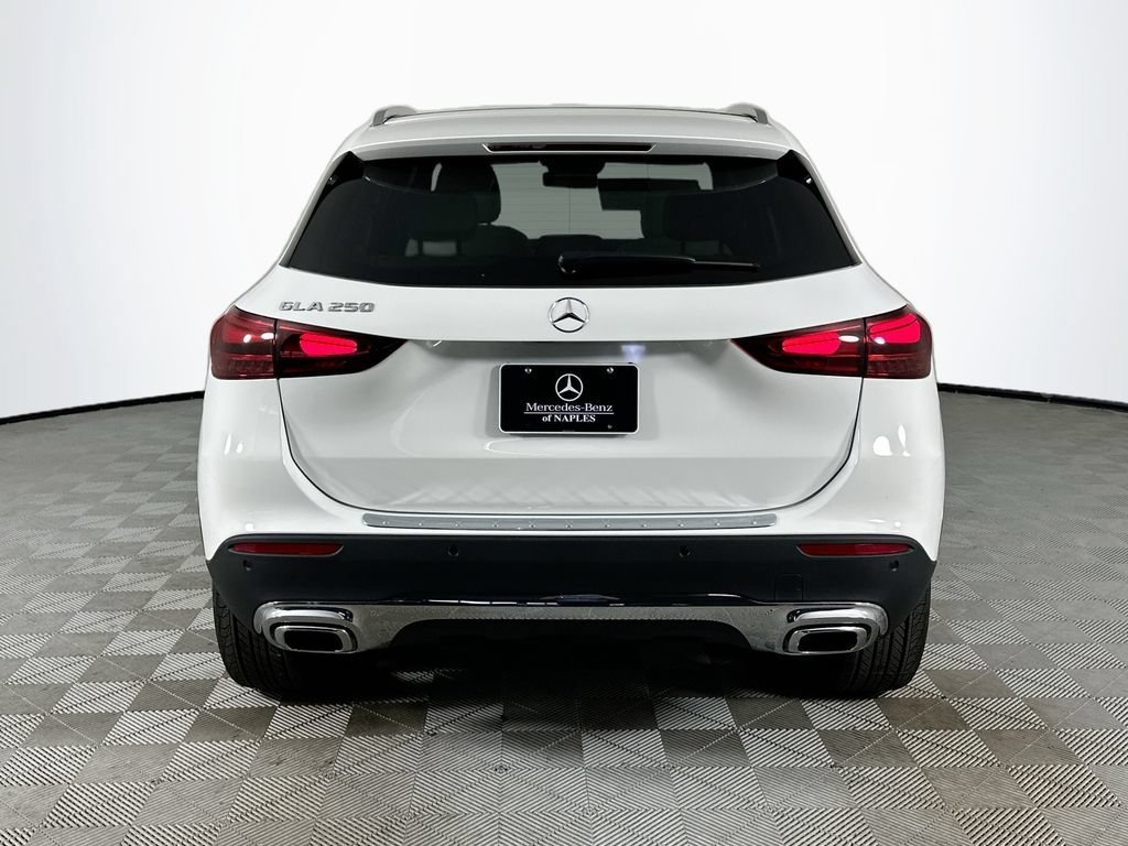 New 2026 Polar White Mercedes-Benz GLA 250 image 37