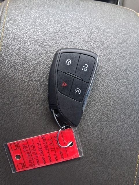 Used 2025 Black Chevrolet ZR2 image 19