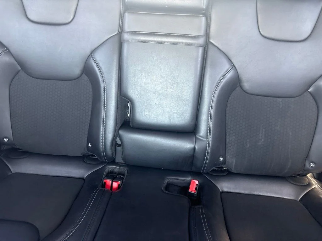 Used 2019 Gray Jeep Latitude Plus image 25