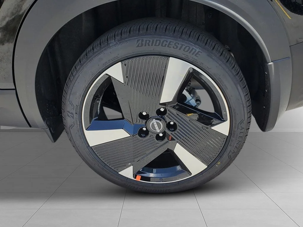 New 2026 Black Nissan SR image 9