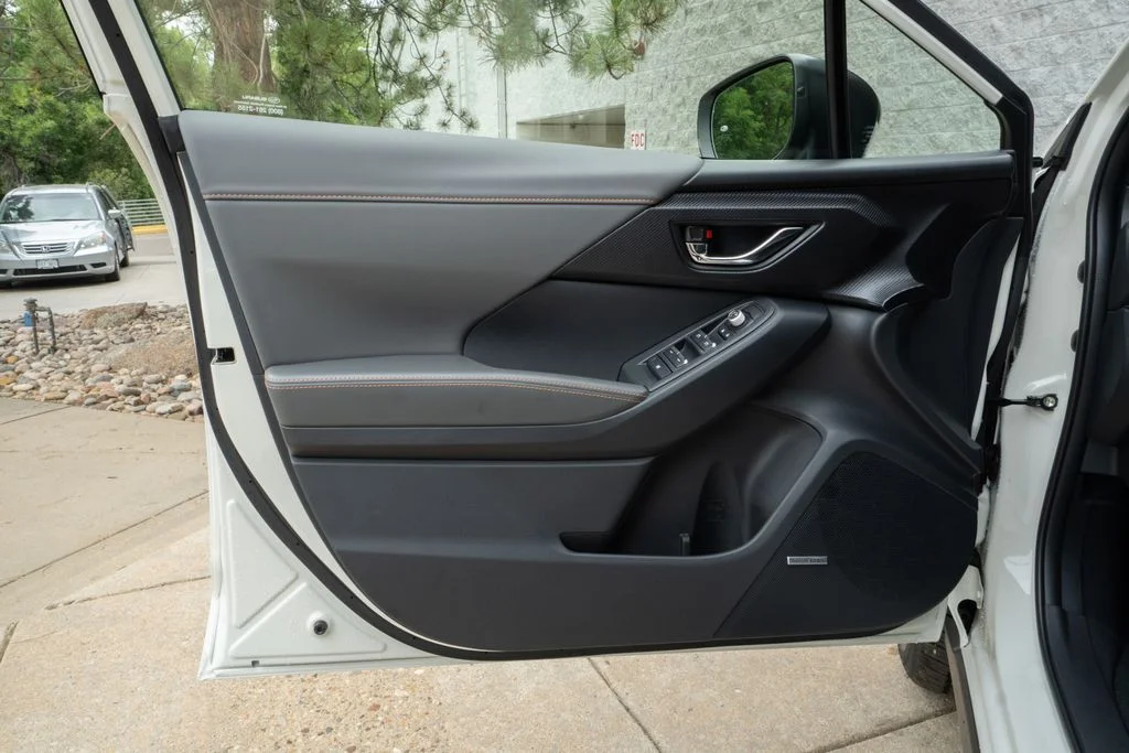 New 2026 CRYSTAL WHITE PEARL Subaru Limited Hybrid image 7