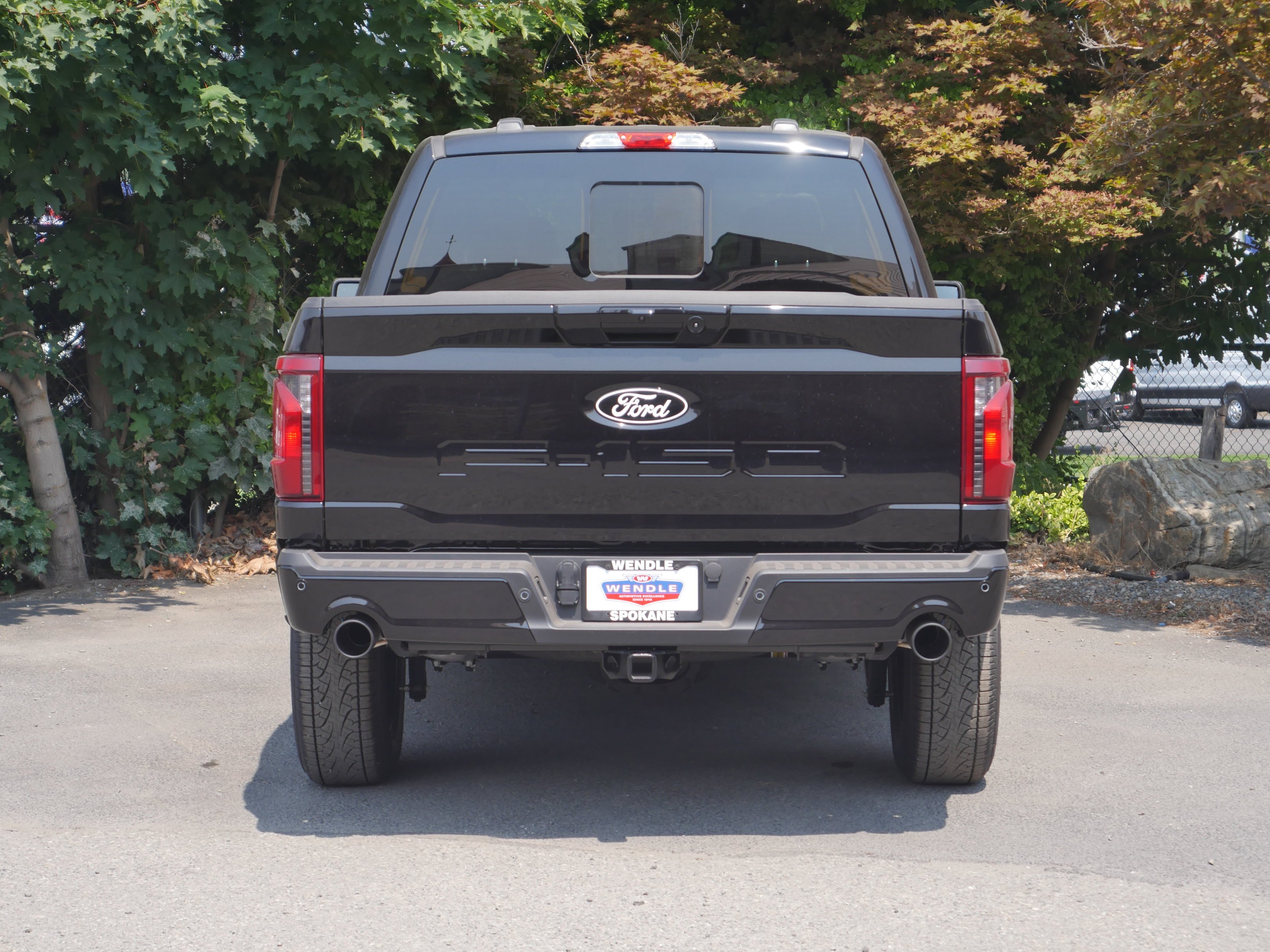 New 2026 Agate Black Metallic Ford XLT image 22