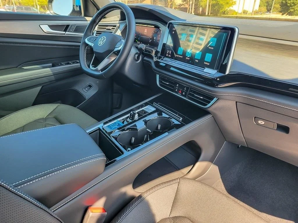 2026 Volkswagen Atlas Cross Sport SE w/Tech - Photo 23