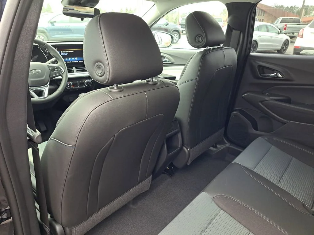 2026 Chevrolet Trax LT - Photo 18