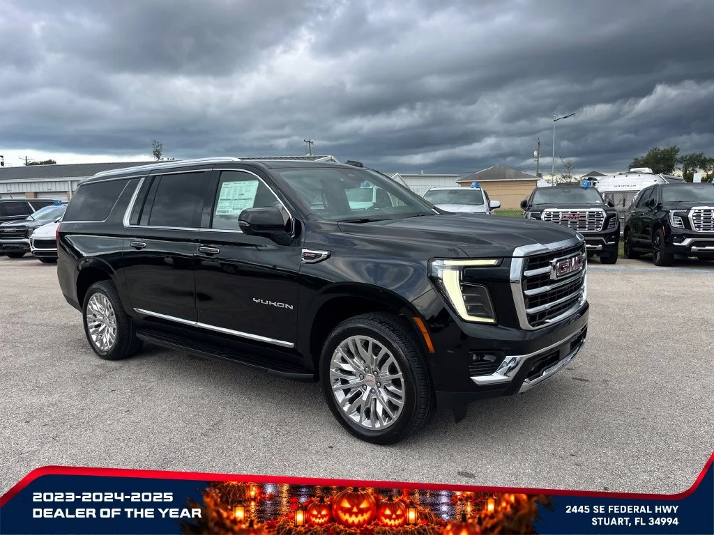 New 2026 Onyx Black GMC Elevation image 2