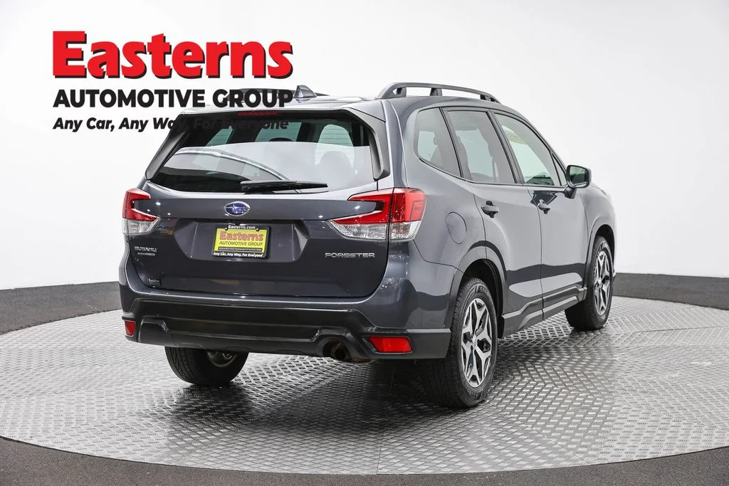 Used 2023 Gray Subaru Premium image 5