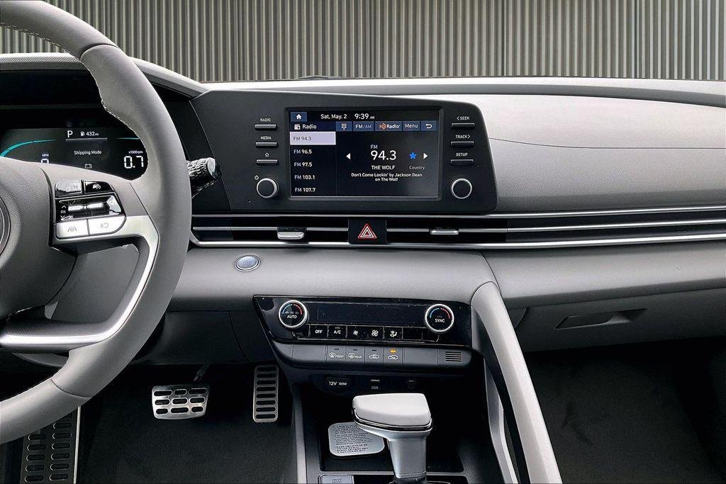 New 2026 Serenity White Hyundai SEL Sport image 8