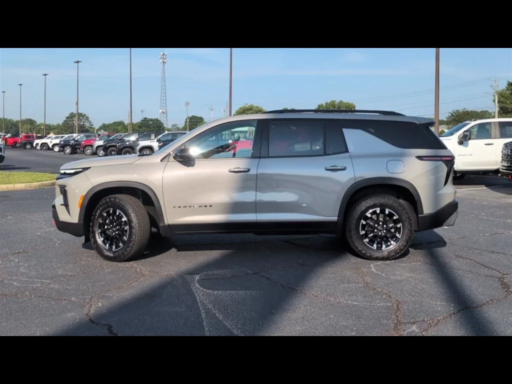 Used 2026 Sandstone Gray Chevrolet Z71 image 5