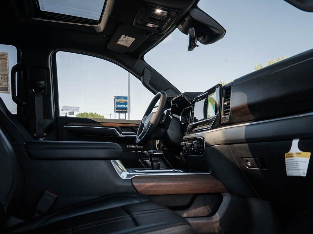 2026 Chevrolet Silverado 1500 High Country - Photo 8