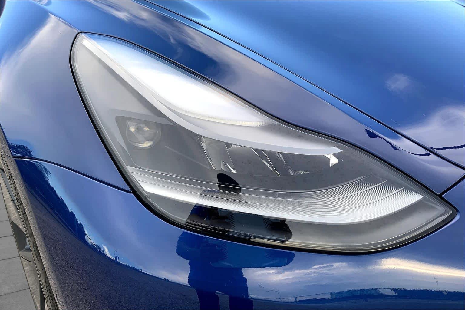 Used 2021 Deep Blue Metallic Tesla Standard Range Plus image 25