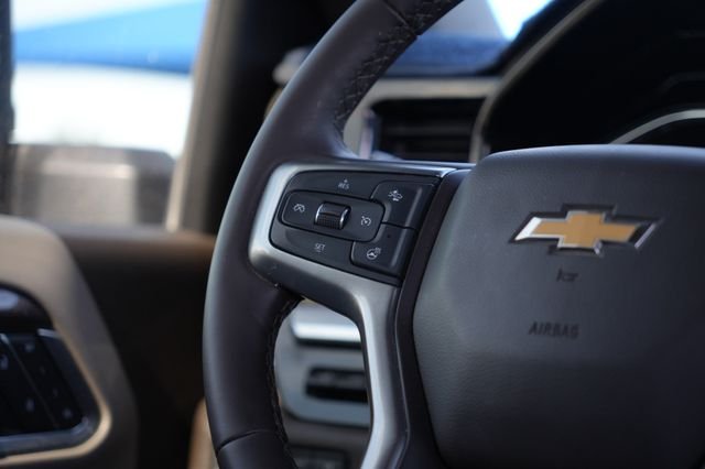 Used 2025 Blue Chevrolet LTZ image 20