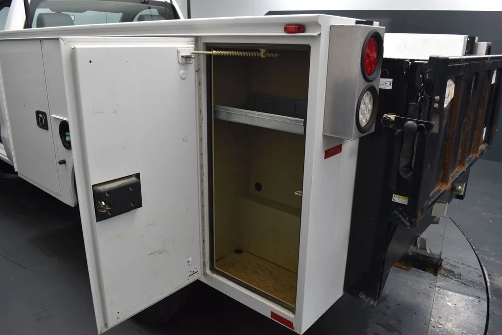 Used 2015 Summit White Chevrolet Work Truck image 15