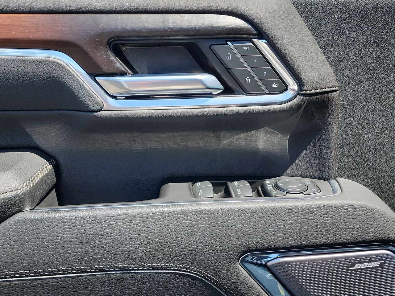 Used 2024 Sterling Metallic GMC Denali image 13