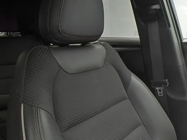 Used 2022 Black Chevrolet RS image 33
