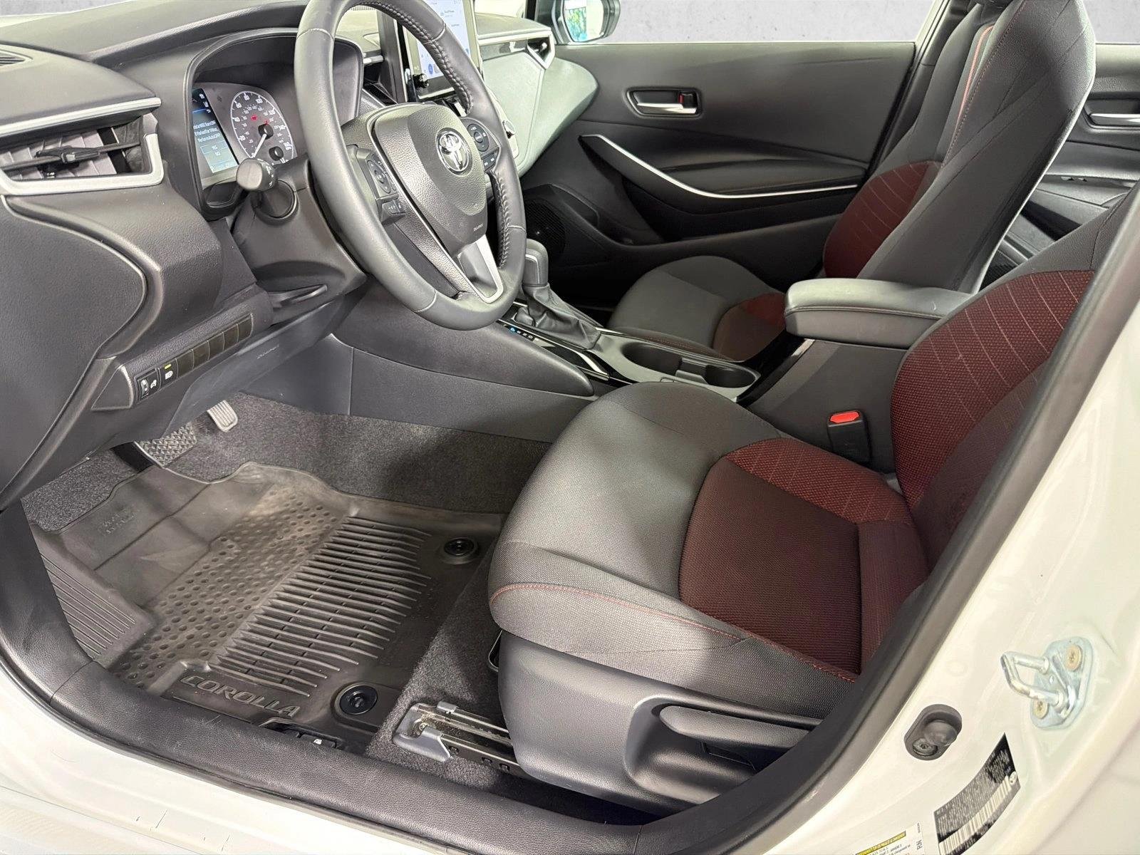 Certified Used 2025 Wind Chill Pearl Toyota SE image 9