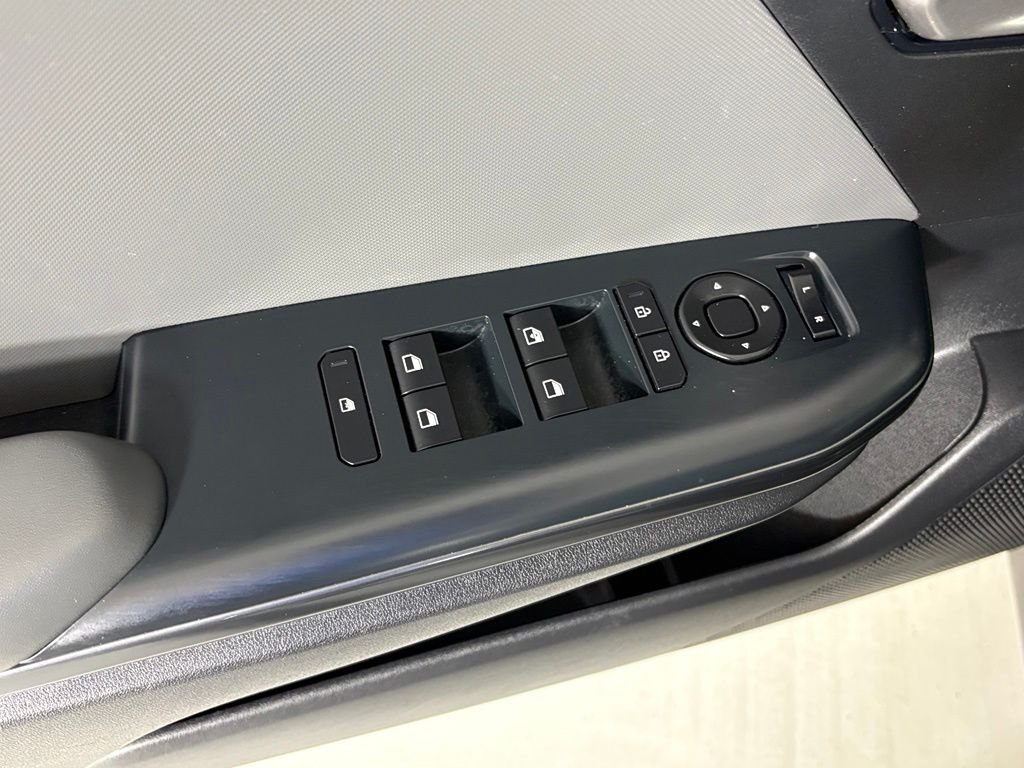 Used 2025 Gray Kia LXS image 15