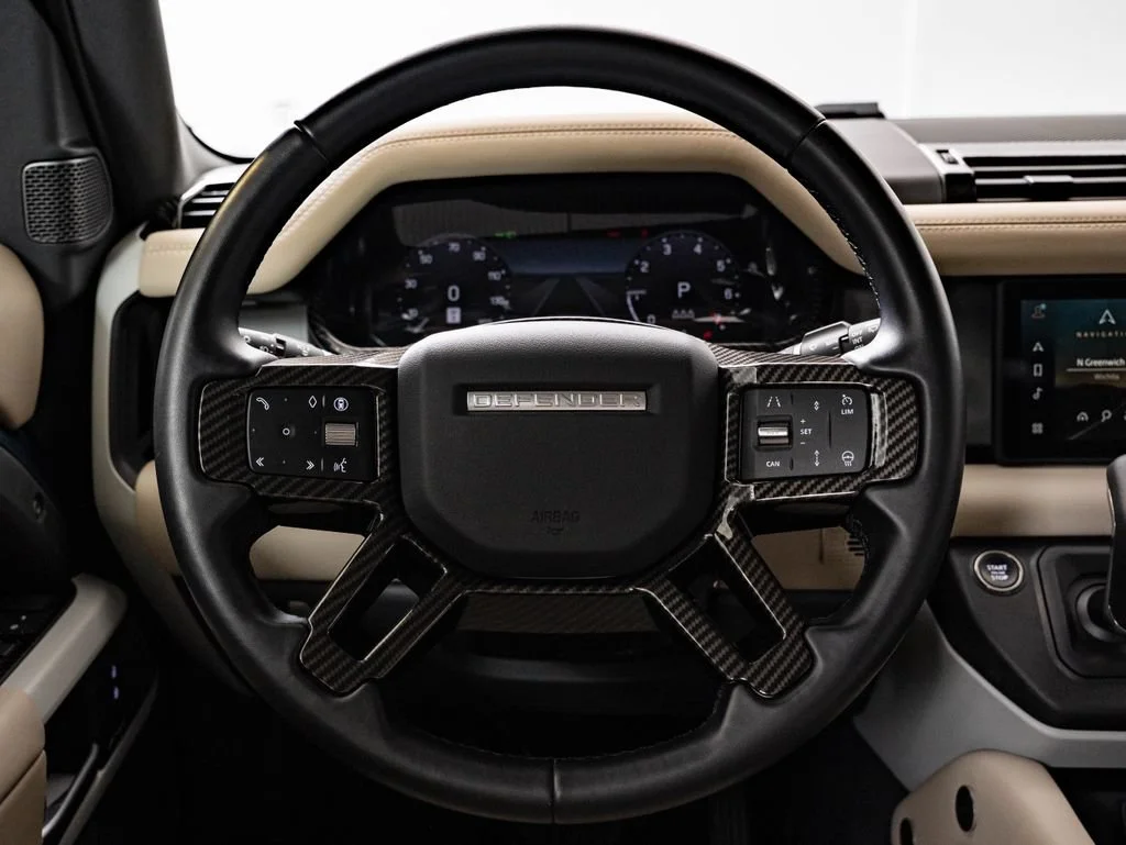 Used 2024 Tasman Blue Metallic Land Rover S image 40