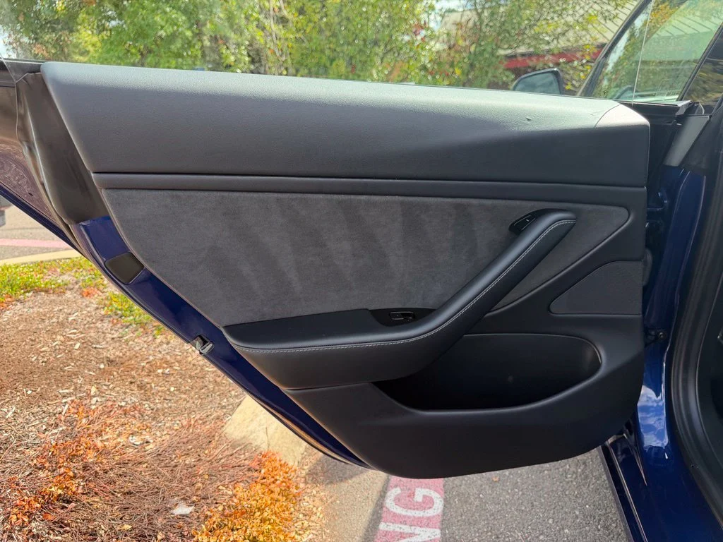 Used 2018 Blue Tesla Long Range image 27