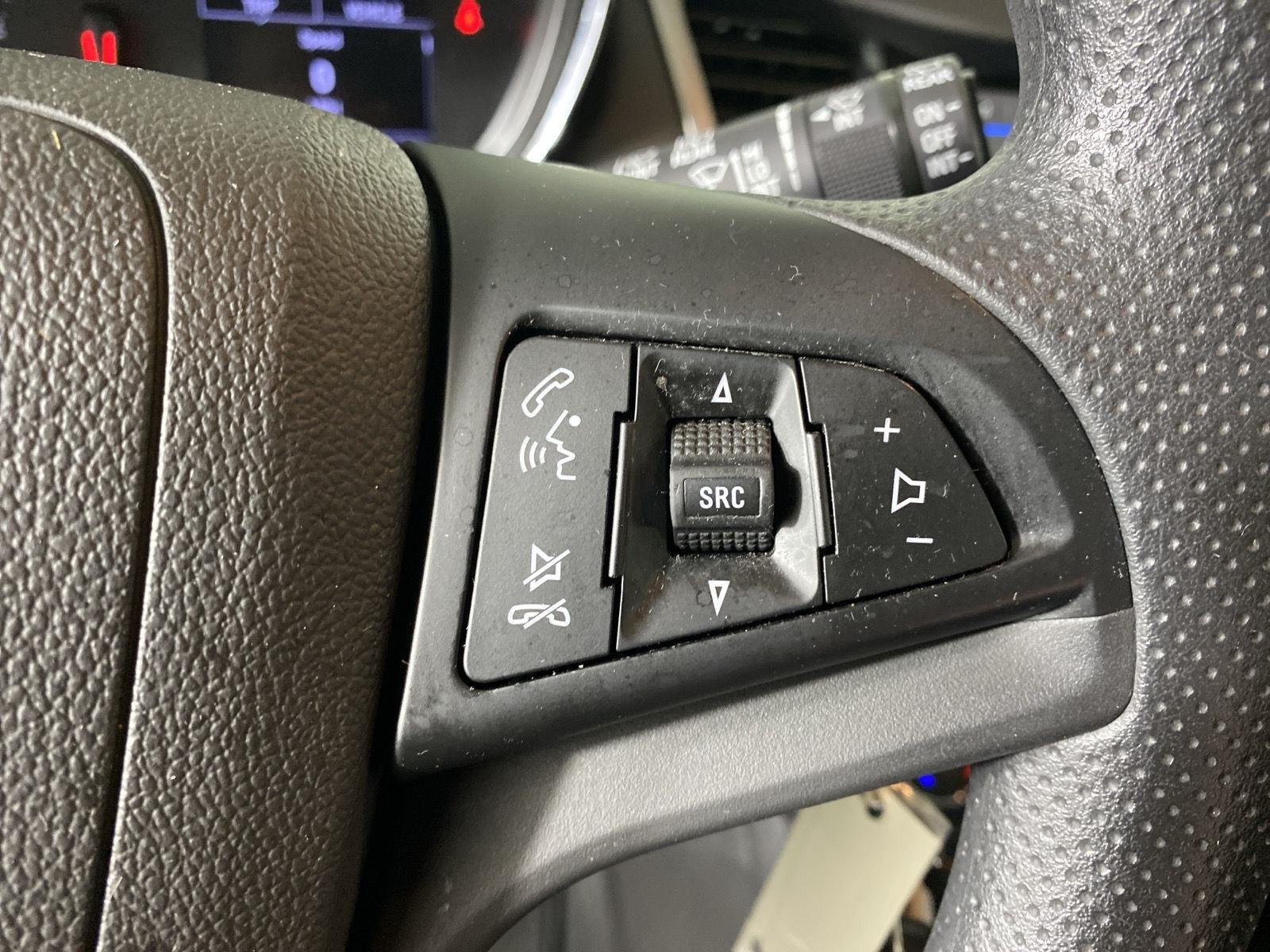 Used 2019 Summit White Chevrolet LT image 23
