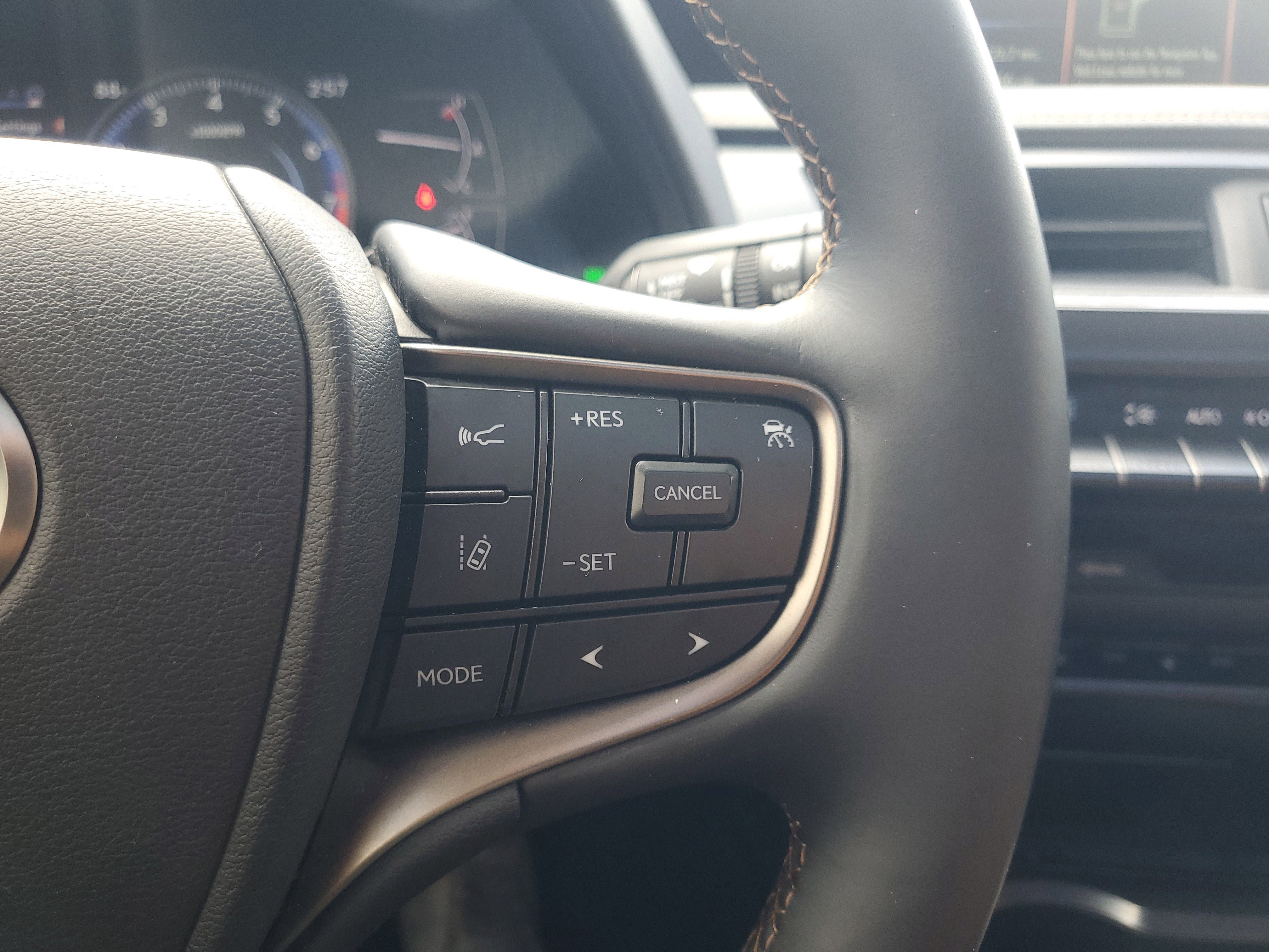 Certified Used 2022 White Pearl Lexus UX 200 image 23