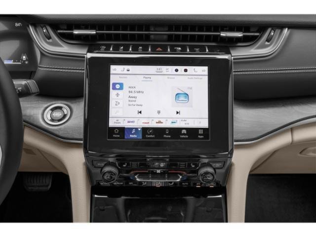 Used 2023 Bright White Clearcoat Jeep Limited image 13
