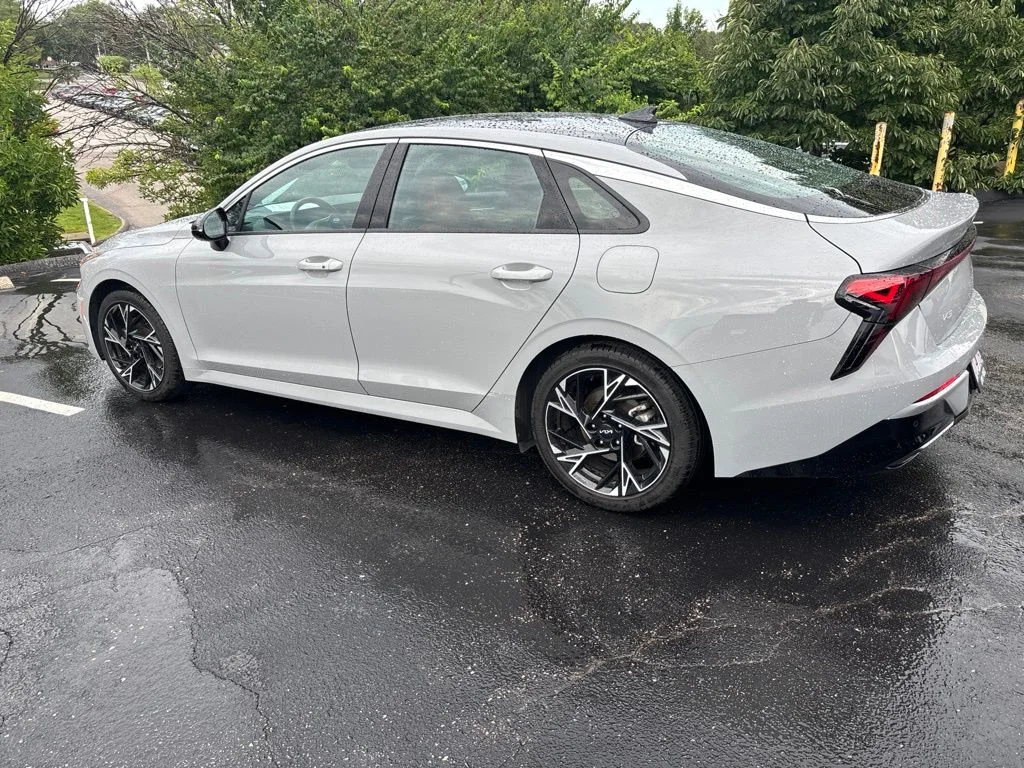 Used 2025 Wolf Gray Kia GT-Line image 6