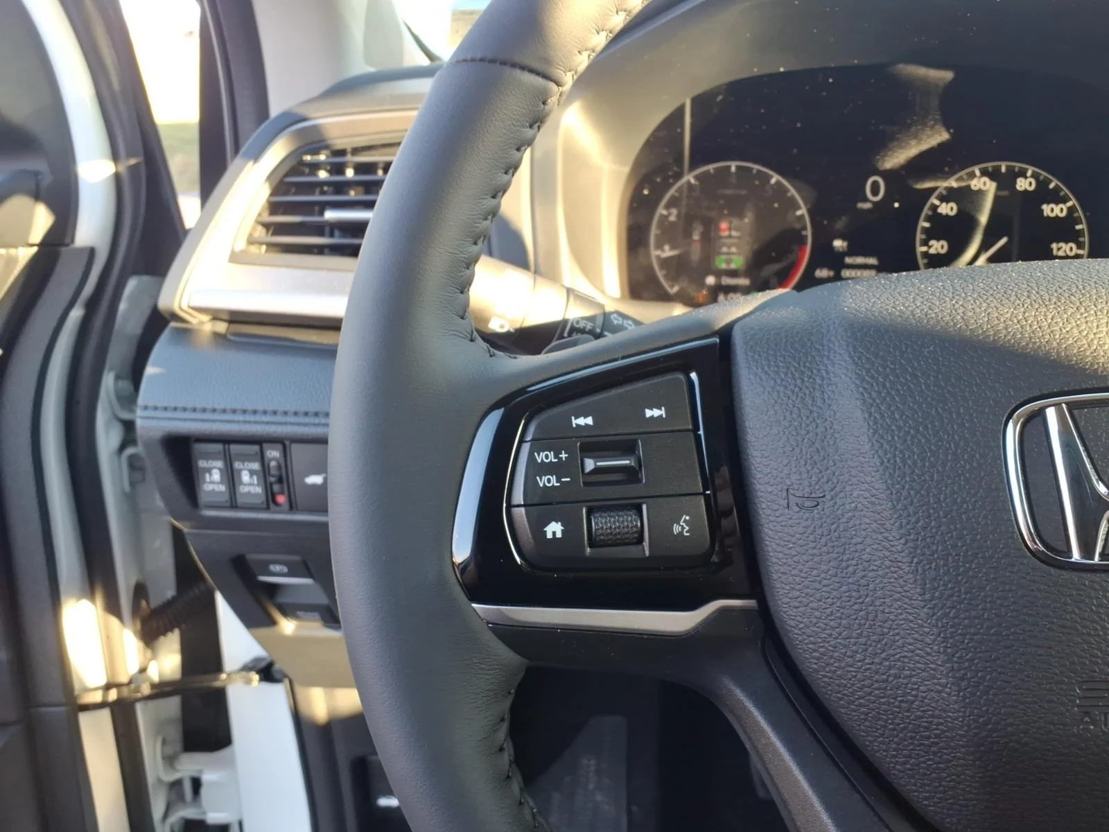 2026 Honda Odyssey EX-L - Photo 10