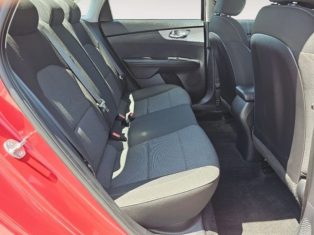 Used 2022 Red Kia LXS image 20