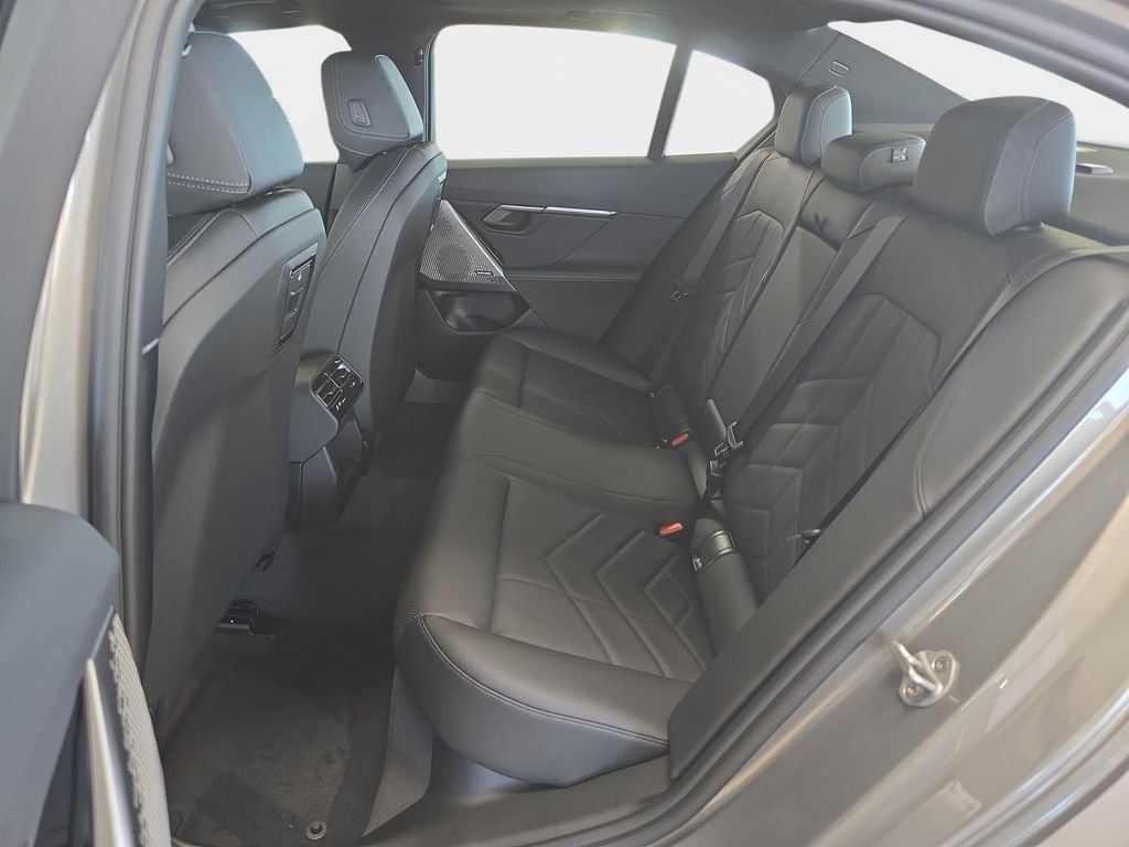 Used 2026 Oxide Grey Met BMW 530i image 8
