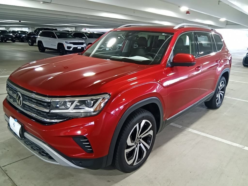 Used 2021  Volkswagen SEL Premium image 1