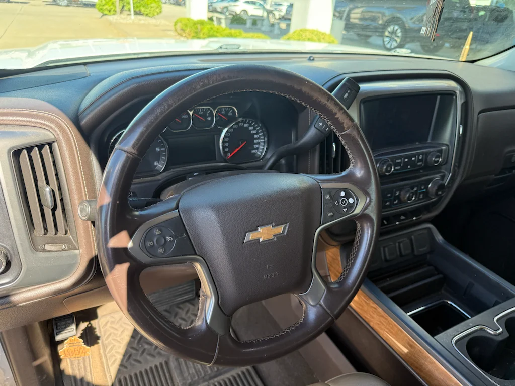 Used 2014 Summit White Chevrolet LTZ image 11