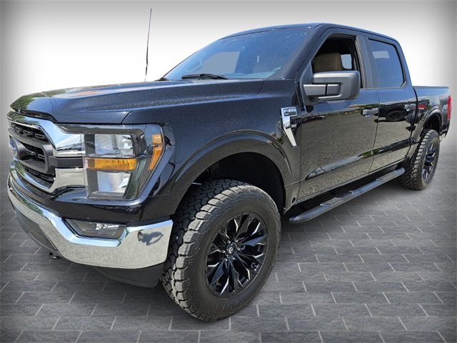 2023 Ford F-150 XLT photo 3